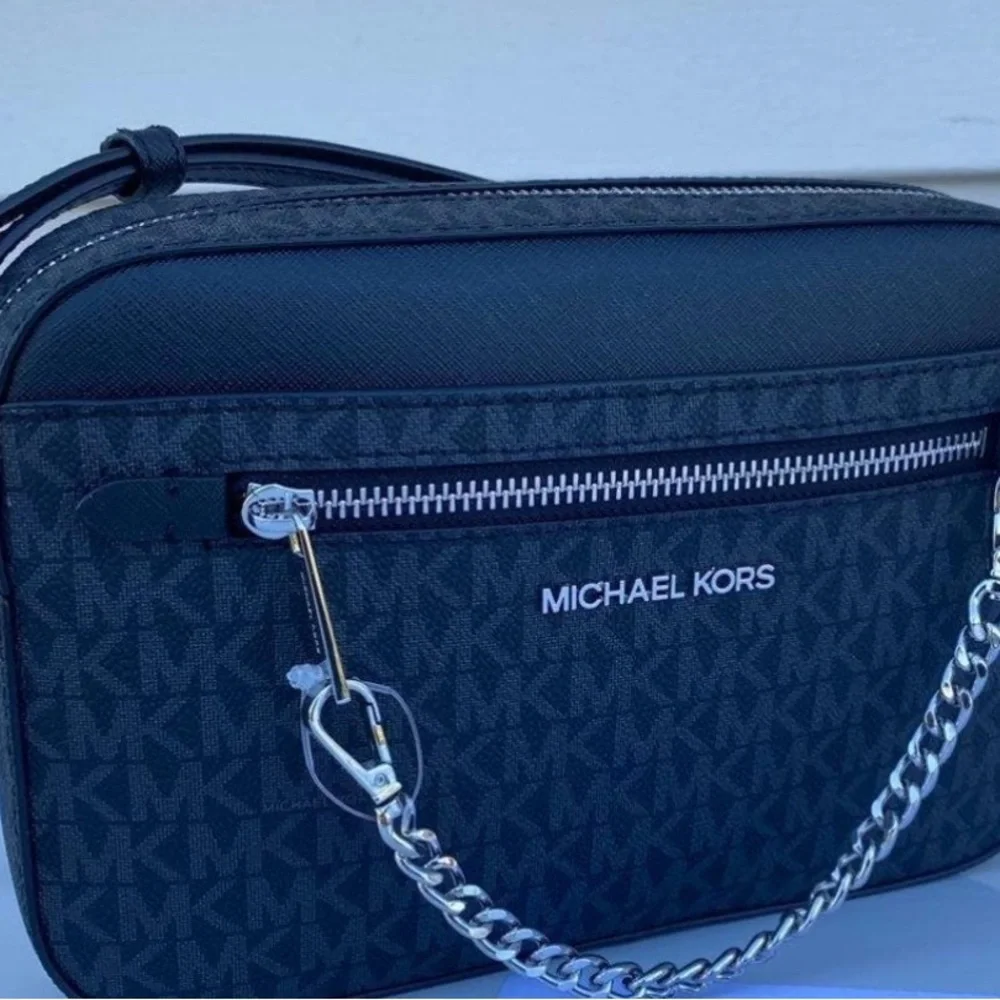 Michael Kors Jet Set Large East West Signature Leather Crossbody
Handbag - Picture 9 of 15